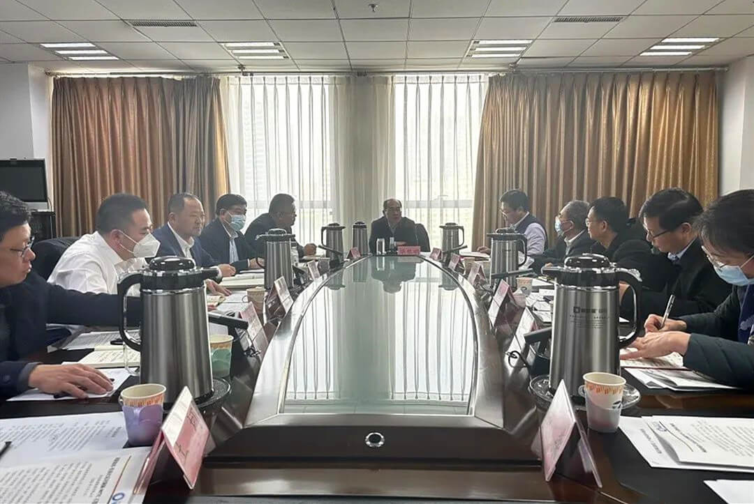 毕黎明组织召开石墨烯产业专题研讨会